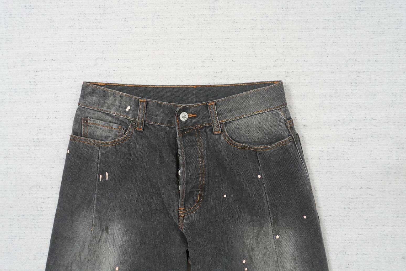 C - JEANS