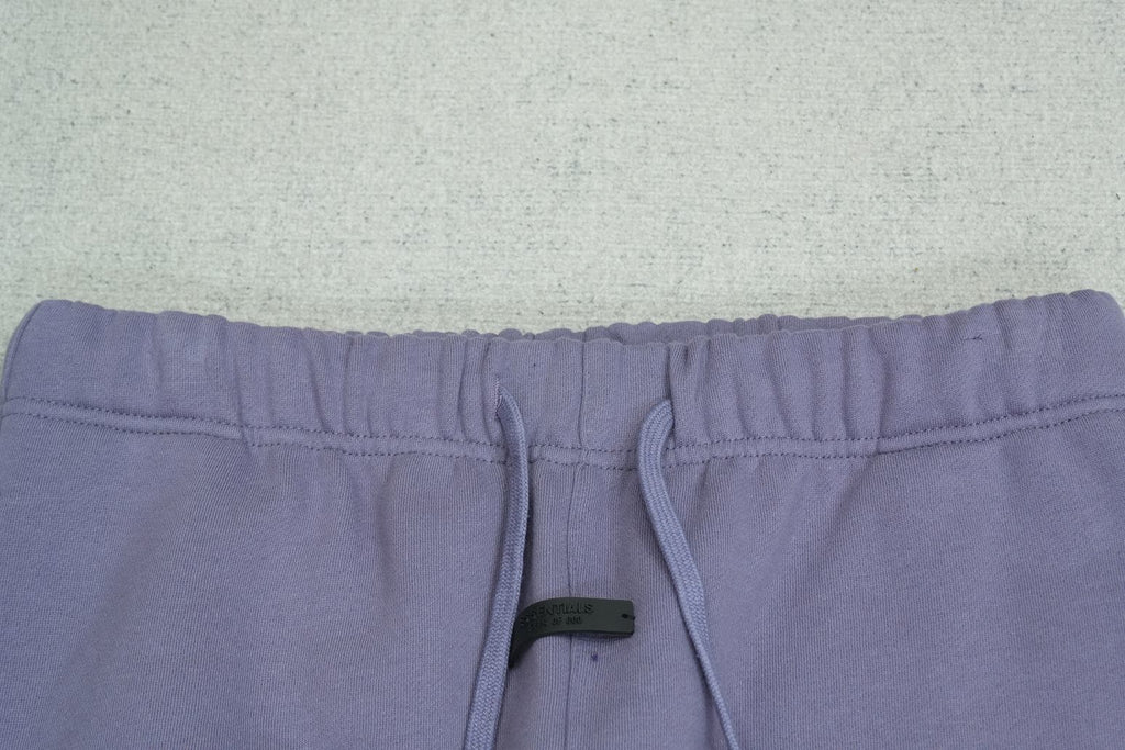 F - SWEATPANTS